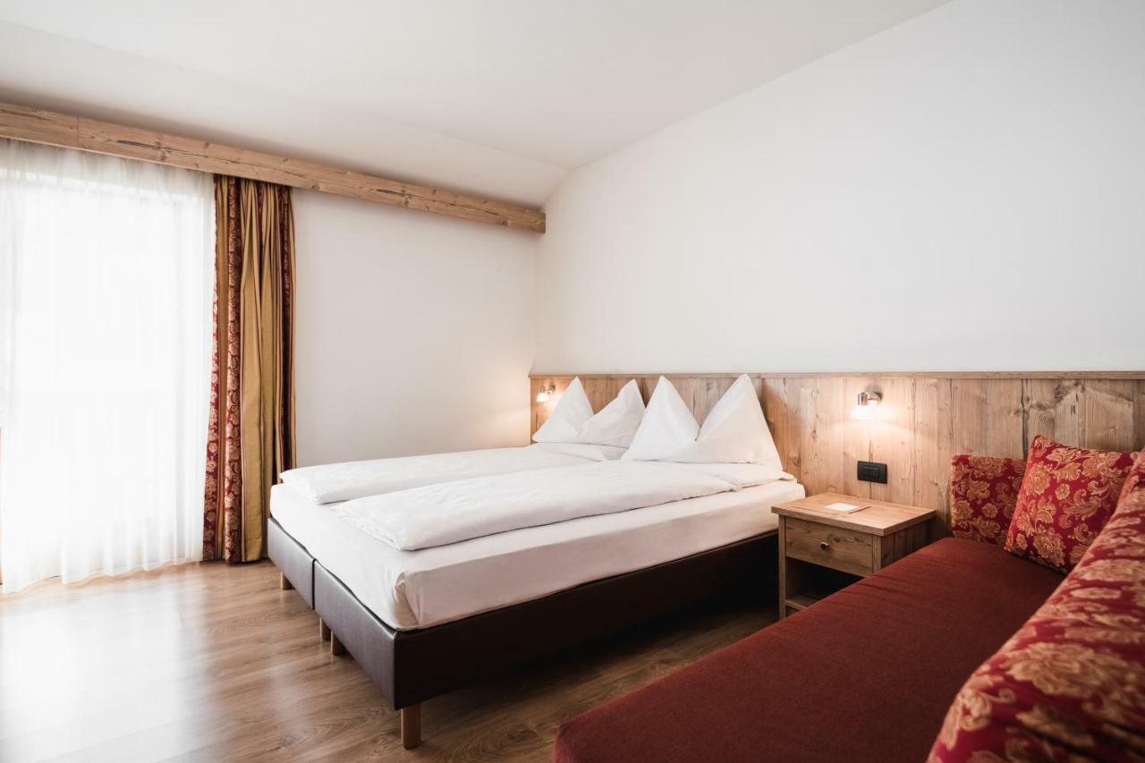 Laguscei Dolomites Mountain Hotel Арабба Номер фото